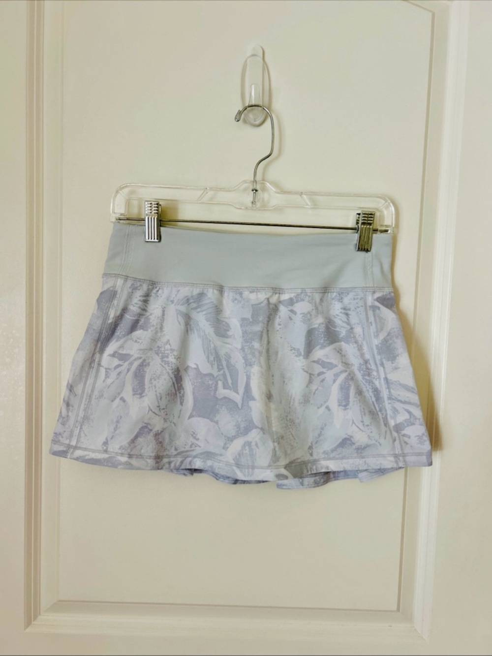 Lululemon Pace Rival Skirt Skort Mini Tropical Shadow /Alpine White Size 4